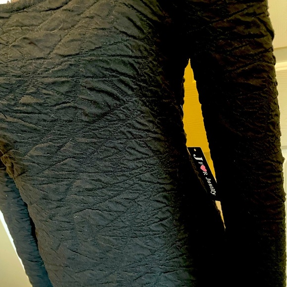 Justify Long Fitted Textured Black Dress large NWT - Picture 3 of 7